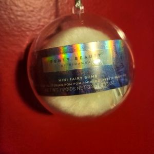 Fenty Beauty Mini Fairy Bomb Fun Size Glittering Pom Pom